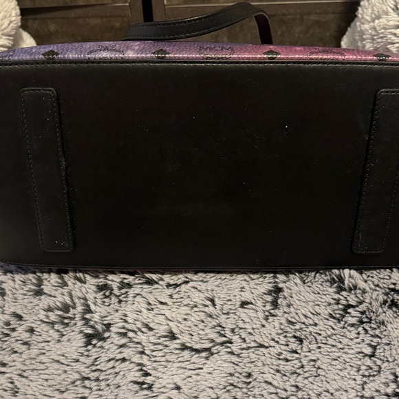 MCM Pink/Purple Galaxy Viseto Gradient Logo Coated Canvas Tote with Black Handle - Picture 5 of 14